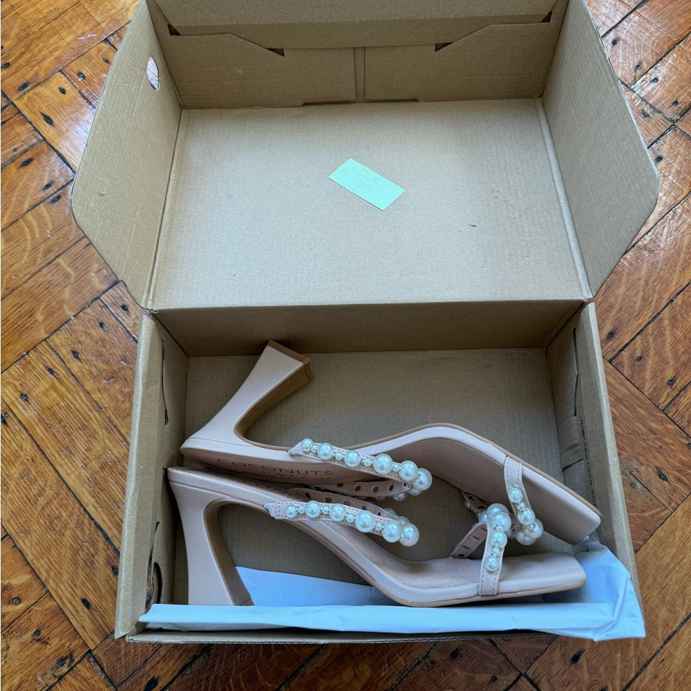 Pearl heels Coconuts Bobbie Nude bridal shoes sandals new - Picture 6 of 9